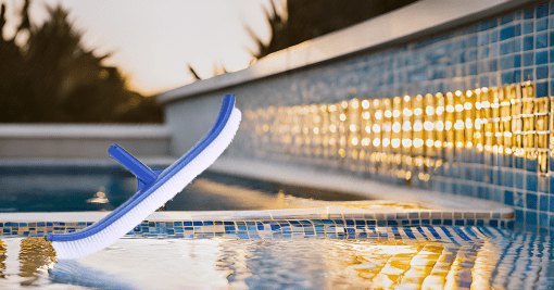Deep Blue Pro 18-Inch Plastic Pool Brush - Image 4