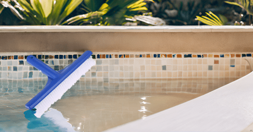 Deep Blue Pro 10-Inch Blue Back Pool Brush - Image 4